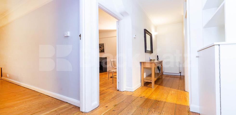 			2 Bedroom, 1 bath, 1 reception Flat			 Pentonville Road, ISLINGTON